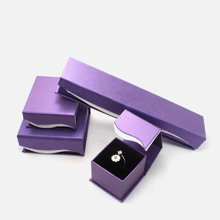 vlastné papierové šperky box.jpg custom paper jewelry box.jpg