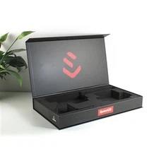 Magnetické veko čiernej skrinky